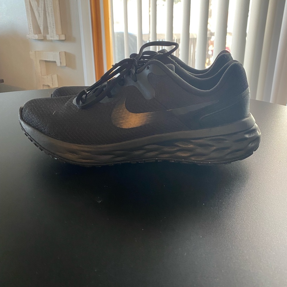 Mens Nike running shoes